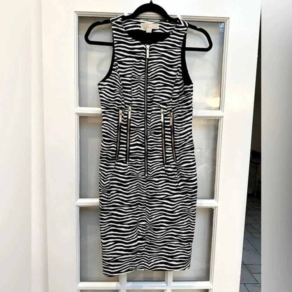 MICHAEL Kors | Black & White Zebra Print Sleeveless Zipper Pocket Dress Size 0